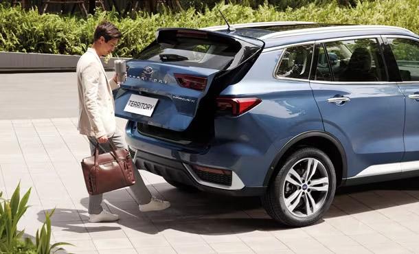 Hands-Free Liftgate