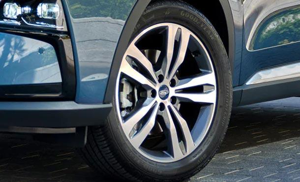 19” Alloy Wheels